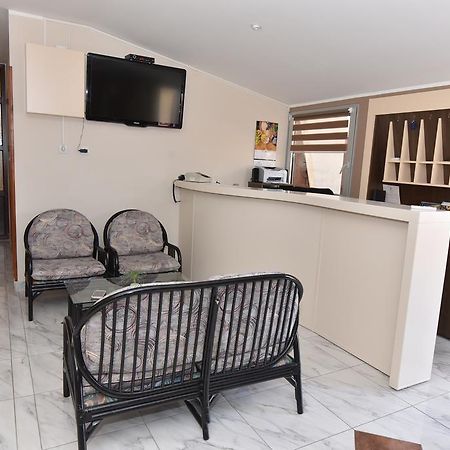 Bed and Breakfast Prenociste Gazela Pirot Exterior foto