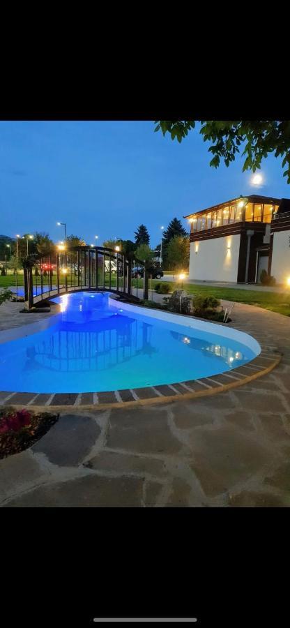 Bed and Breakfast Prenociste Gazela Pirot Exterior foto