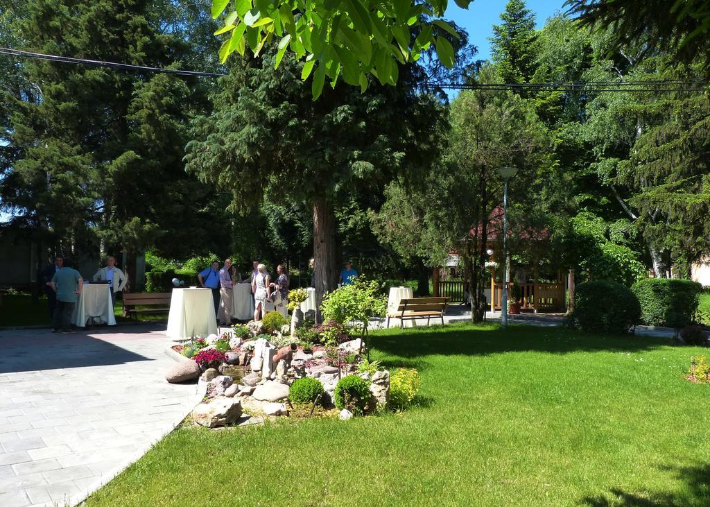 Bed and Breakfast Prenociste Gazela Pirot Exterior foto