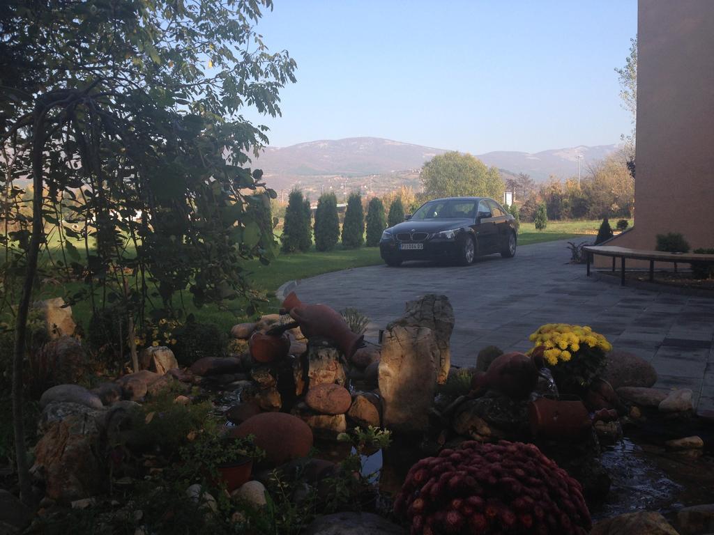 Bed and Breakfast Prenociste Gazela Pirot Exterior foto