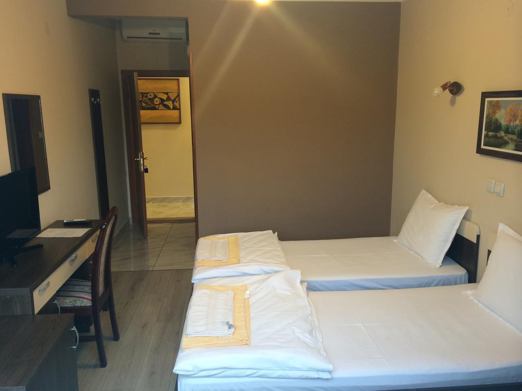Bed and Breakfast Prenociste Gazela Pirot Habitación foto